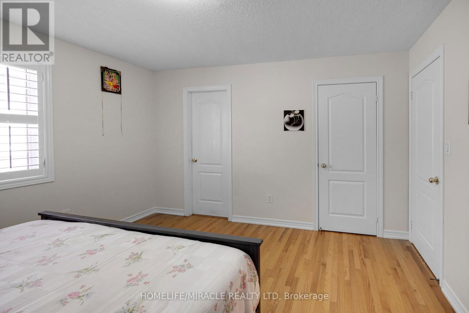 25 OPENBAY GARDENS Image 44