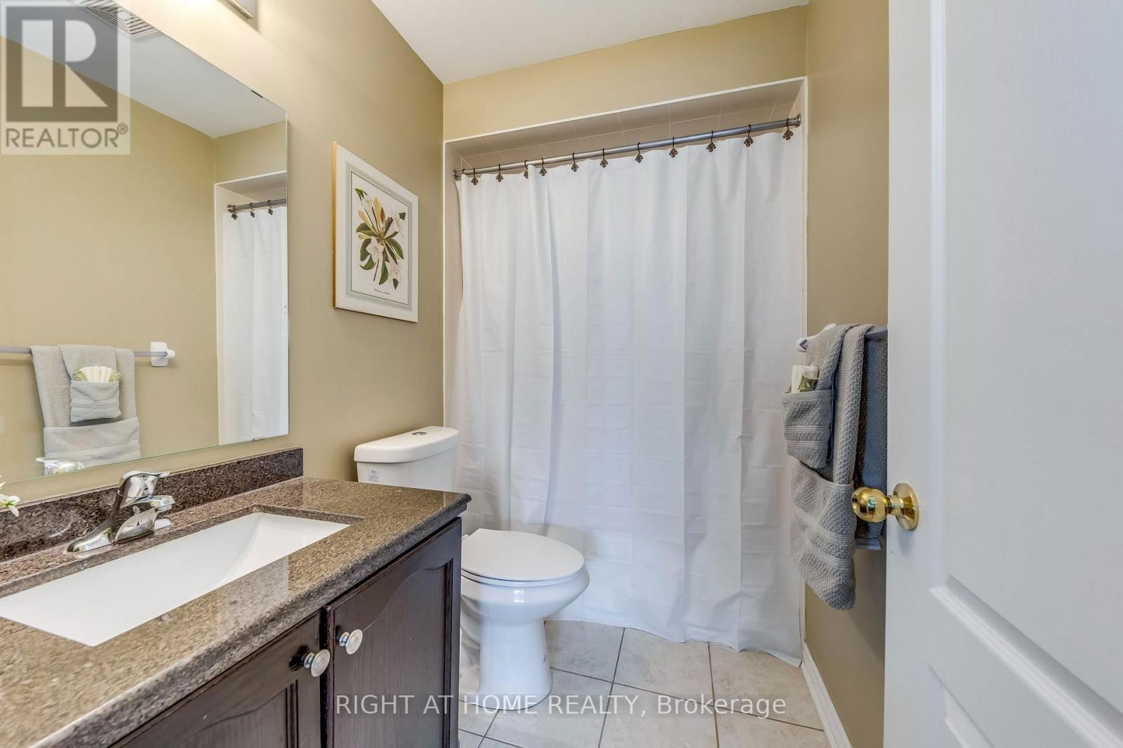 24 LOU POMANTI STREET Image 21