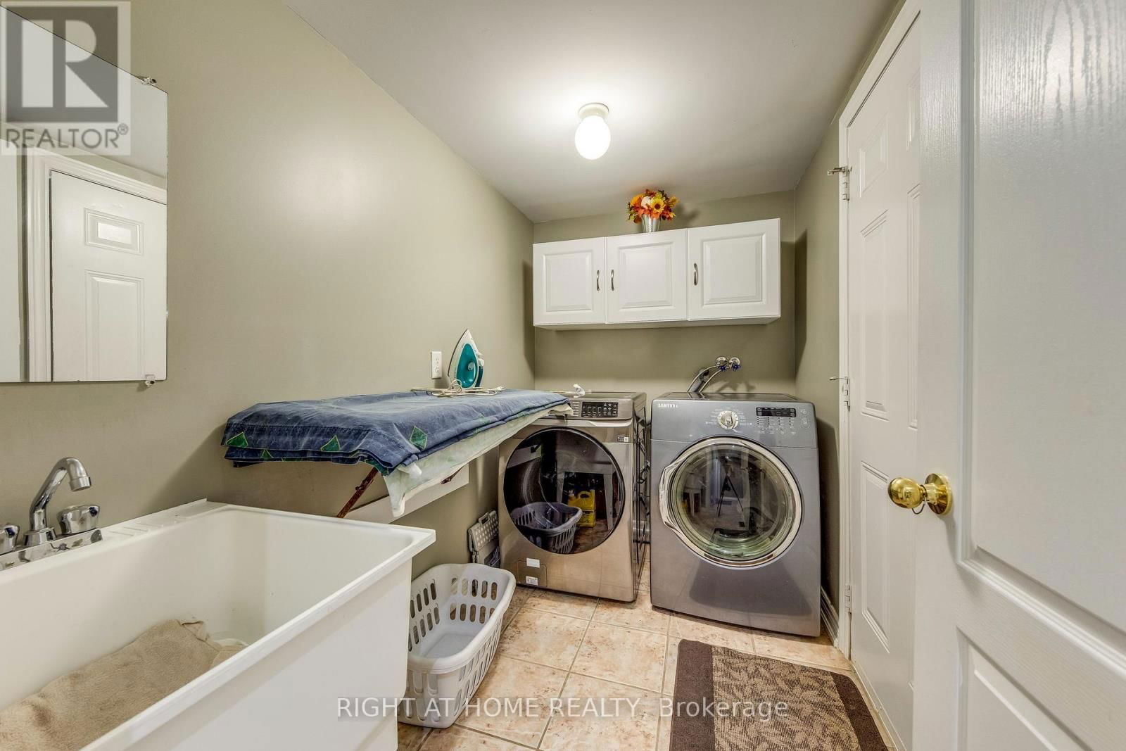 24 LOU POMANTI STREET Image 32