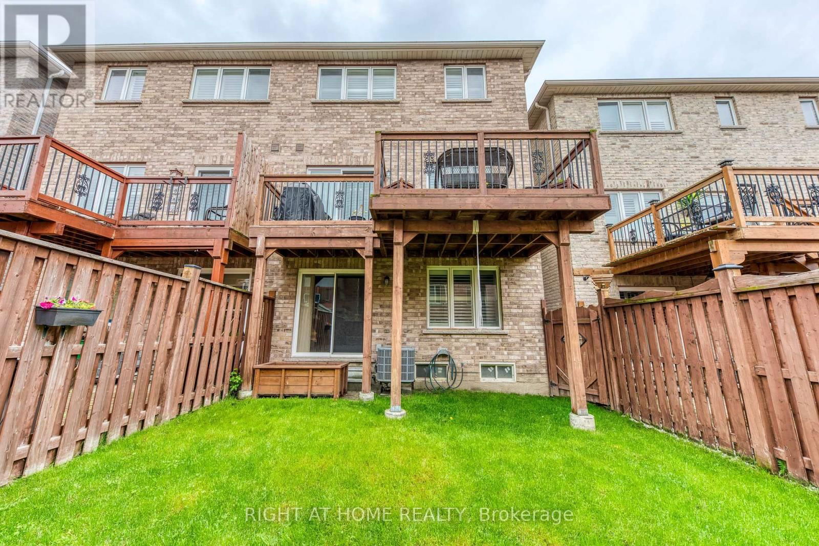 24 LOU POMANTI STREET Image 35