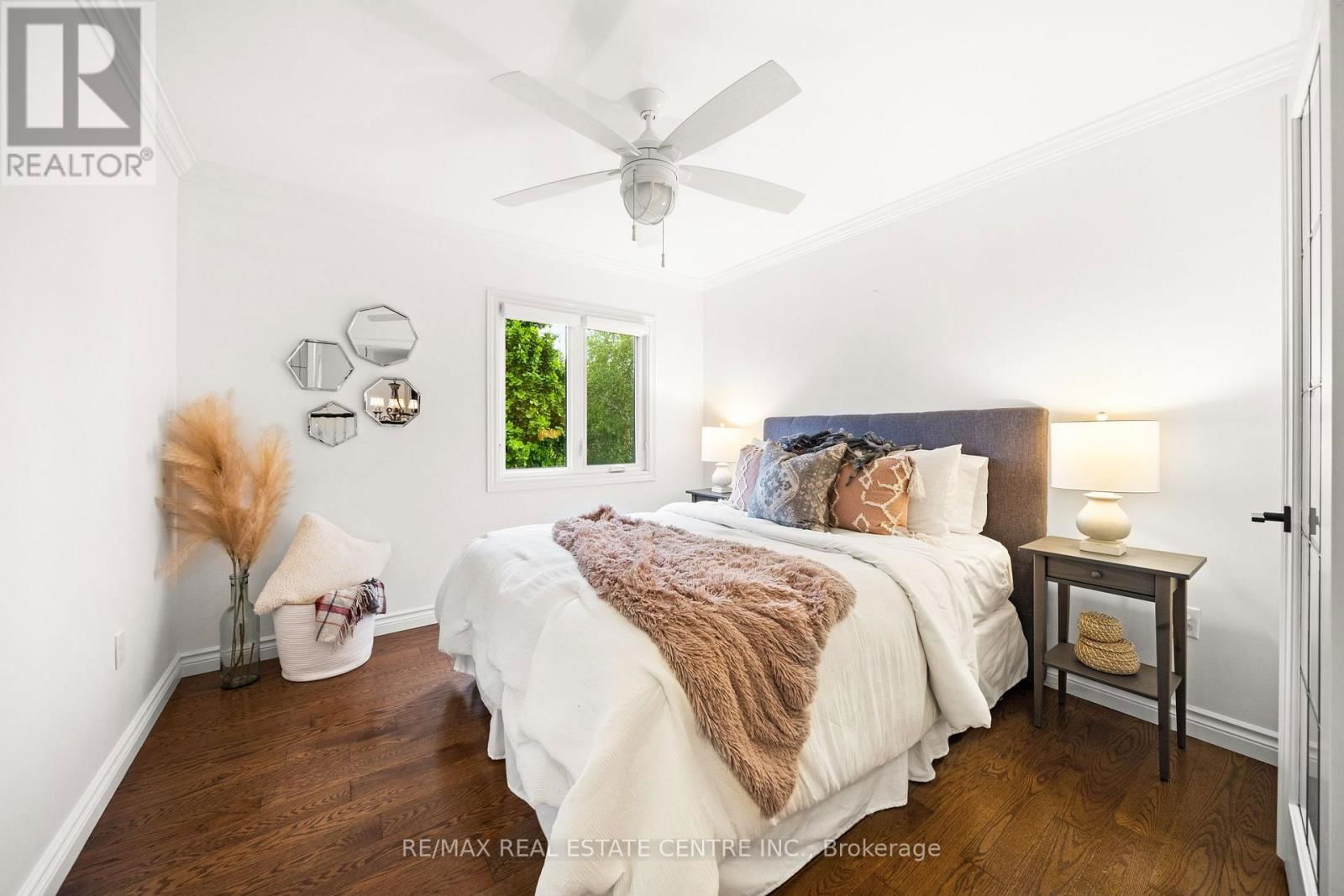 4229 GLENEAGLES COURT Image 27