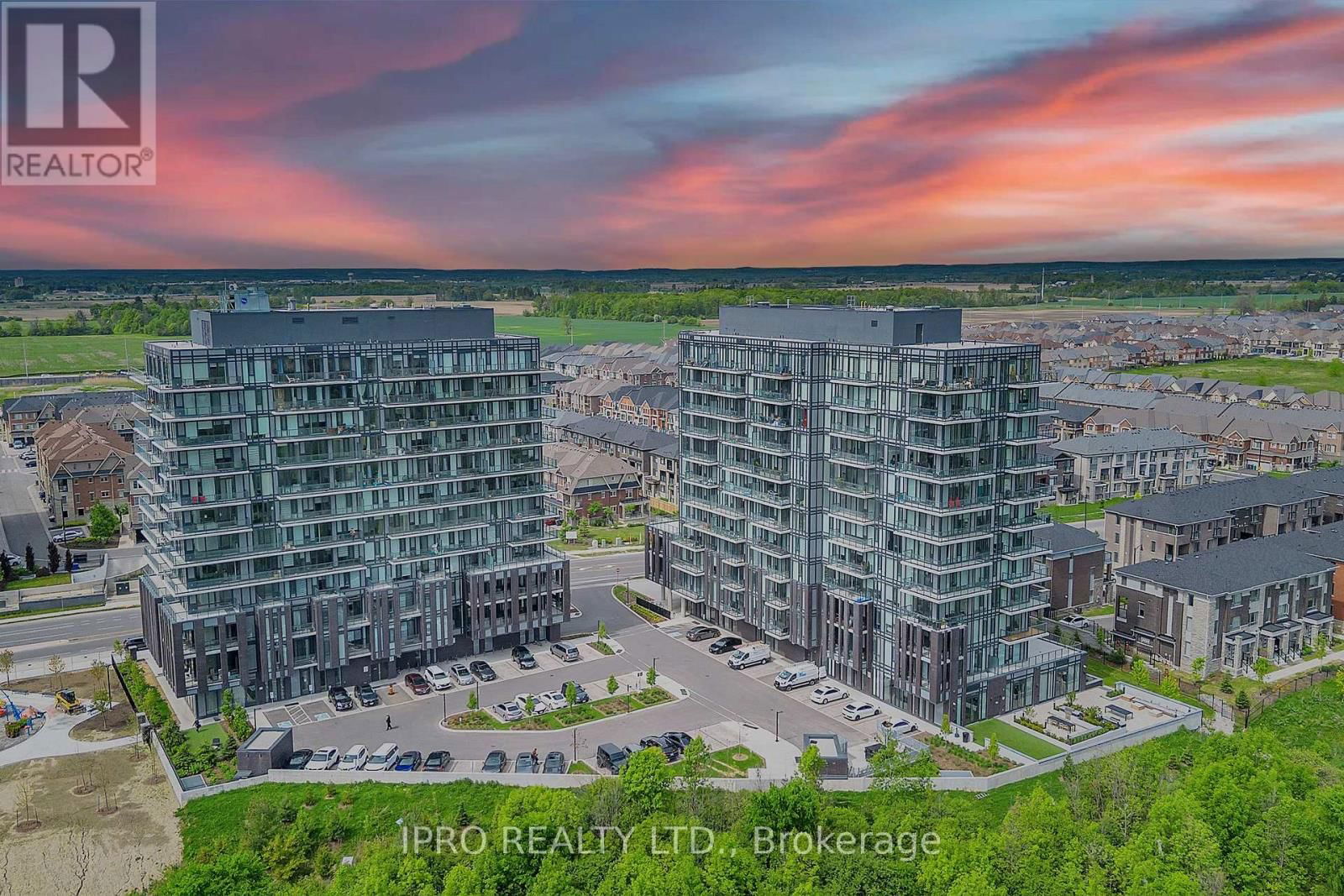 709 - 215 VETERANS DRIVE Image 33