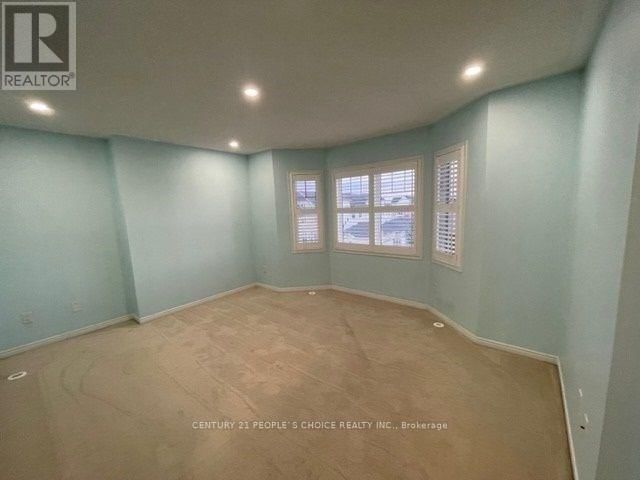 16 - 3200 BENTLEY DRIVE Image 16