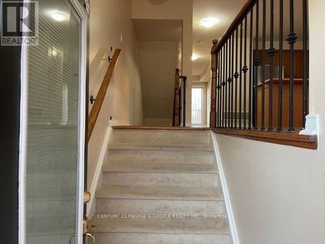 16 - 3200 BENTLEY DRIVE Image 3