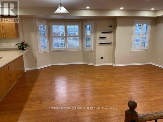 16 - 3200 BENTLEY DRIVE Image 6