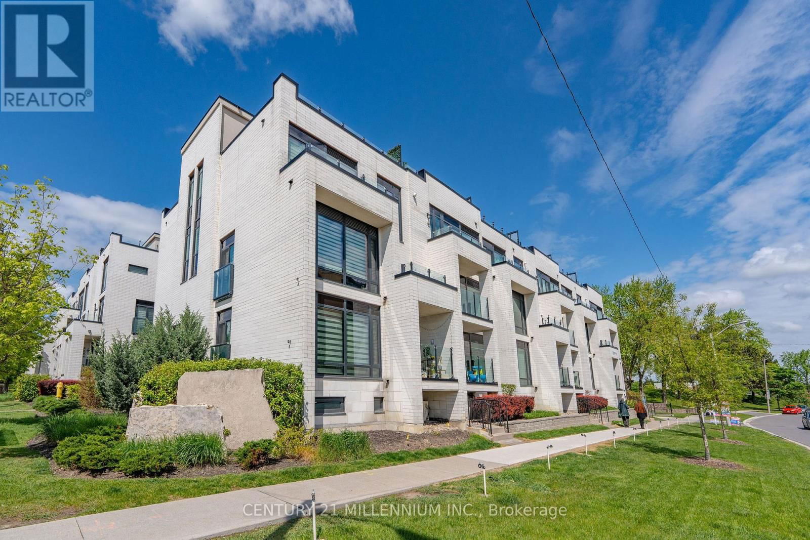 414 - 130 WIDDICOMBE HILL BOULEVARD Image 1