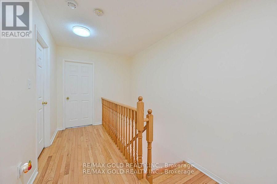 92 COOKVIEW DRIVE Image 10