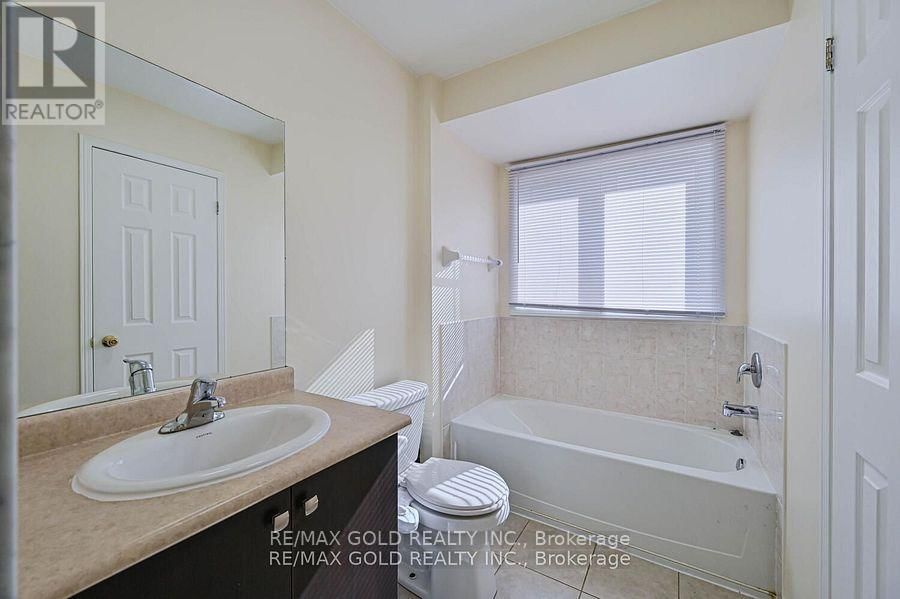 92 COOKVIEW DRIVE Image 12