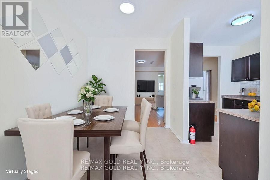 92 COOKVIEW DRIVE Image 2