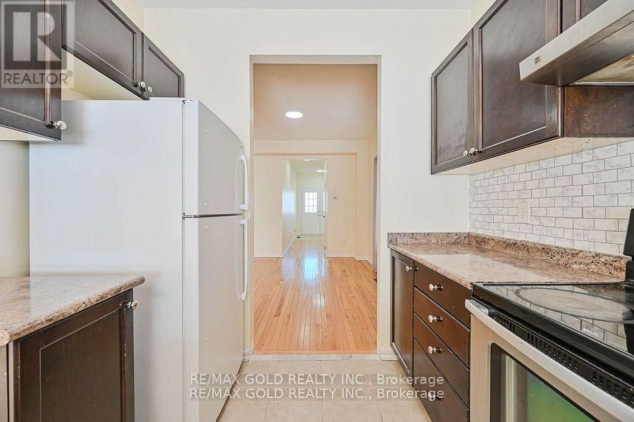 92 COOKVIEW DRIVE Image 4