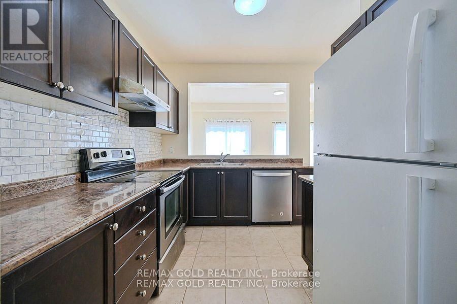 92 COOKVIEW DRIVE Image 5