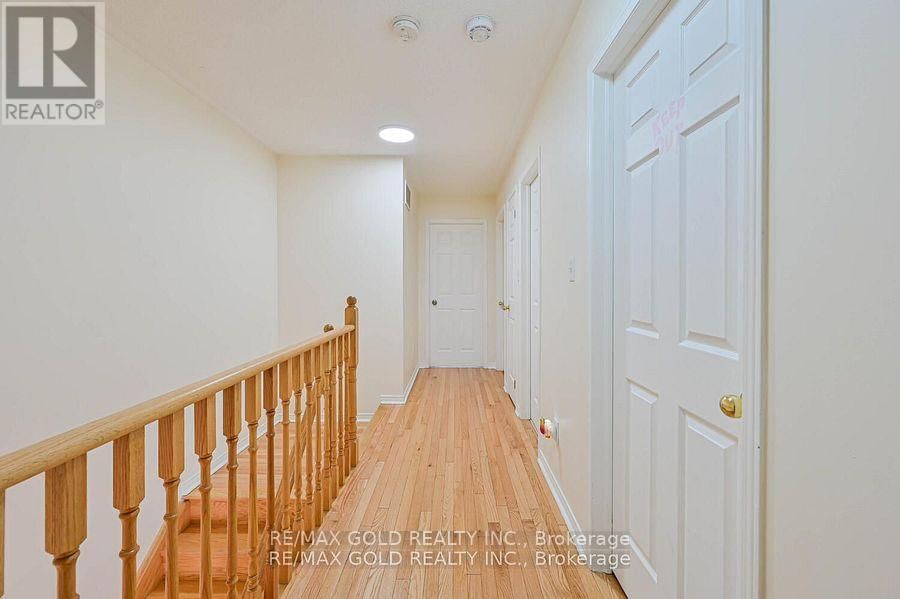 92 COOKVIEW DRIVE Image 9