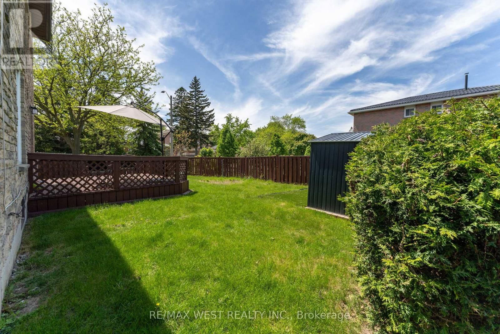 991 MANNINGTON LANE Image 24