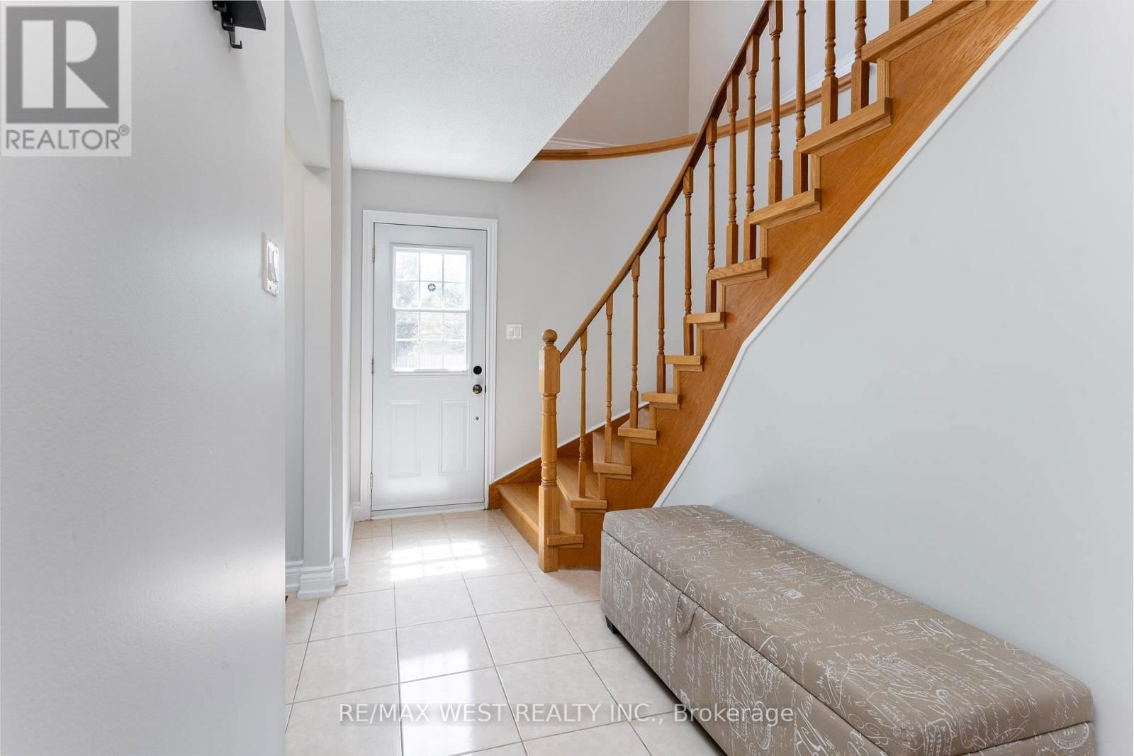 991 MANNINGTON LANE Image 5