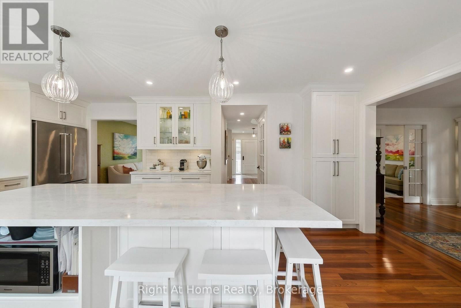 293 RIVER GLEN BOULEVARD Image 14