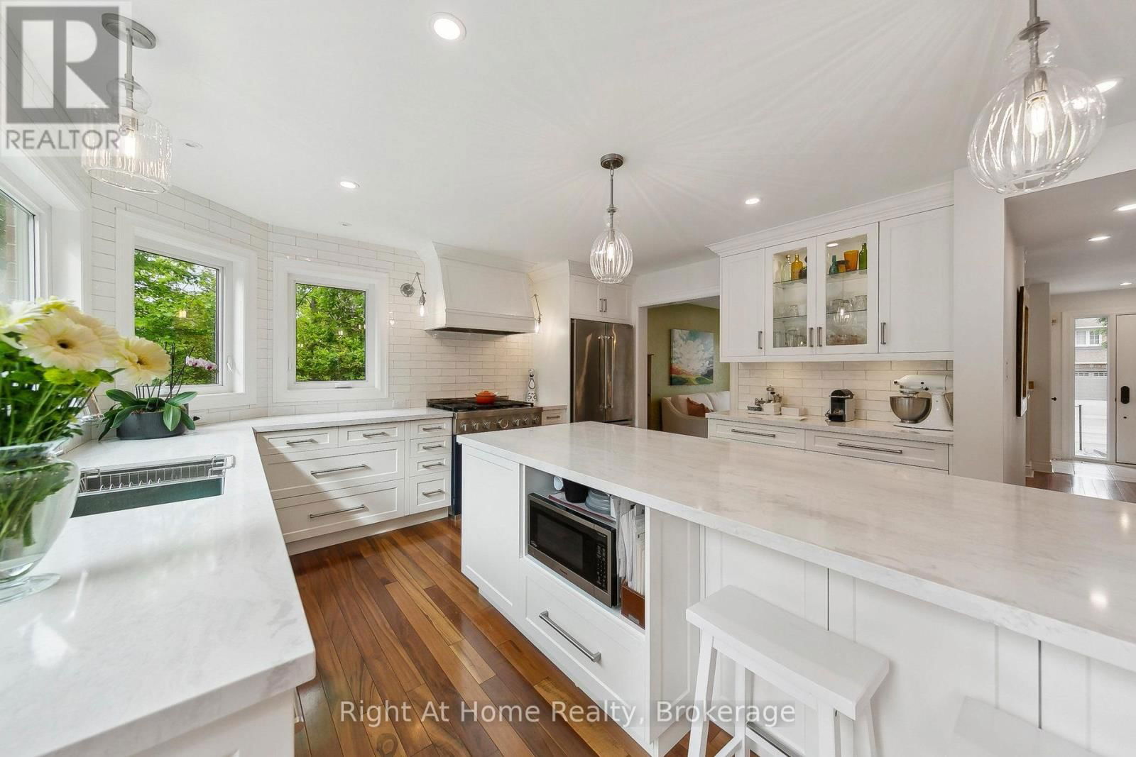 293 RIVER GLEN BOULEVARD Image 15
