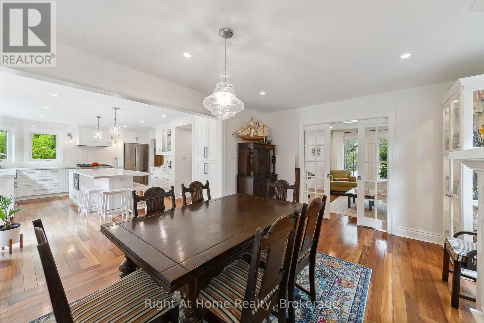 293 RIVER GLEN BOULEVARD Image 21