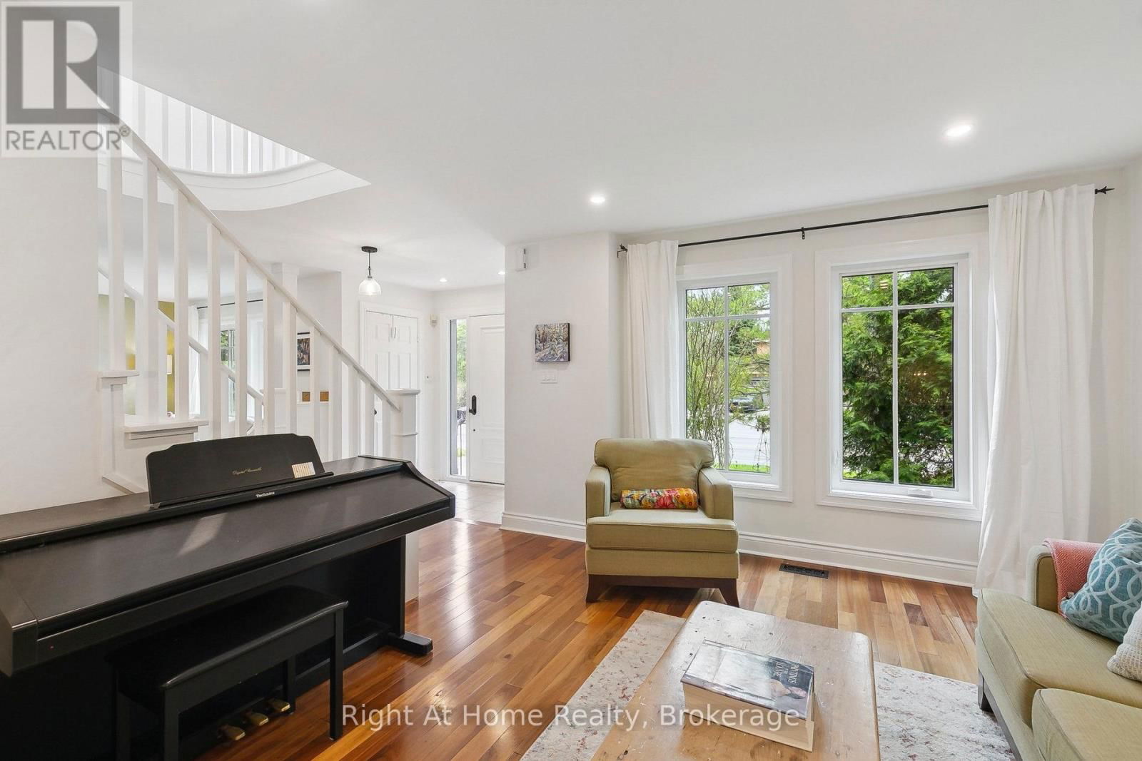293 RIVER GLEN BOULEVARD Image 24