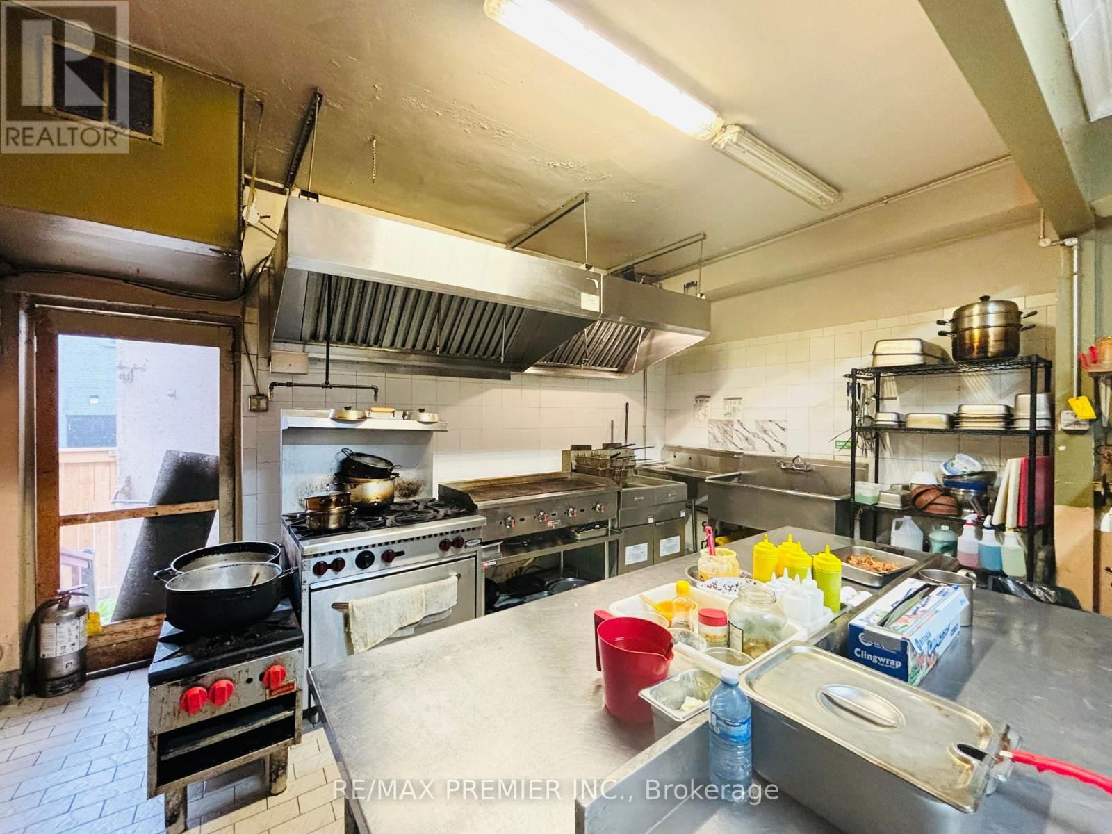 2985 ISLINGTON AVENUE Image 4
