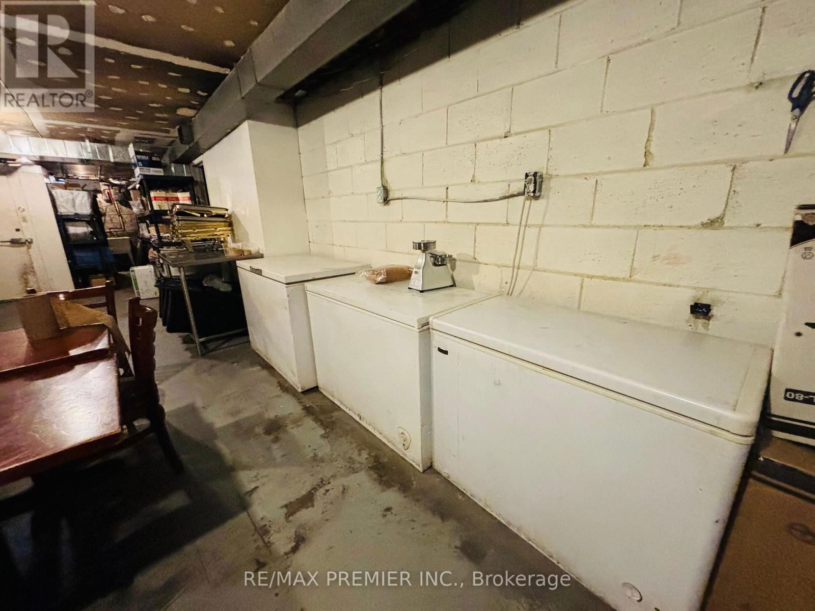 2985 ISLINGTON AVENUE Image 6