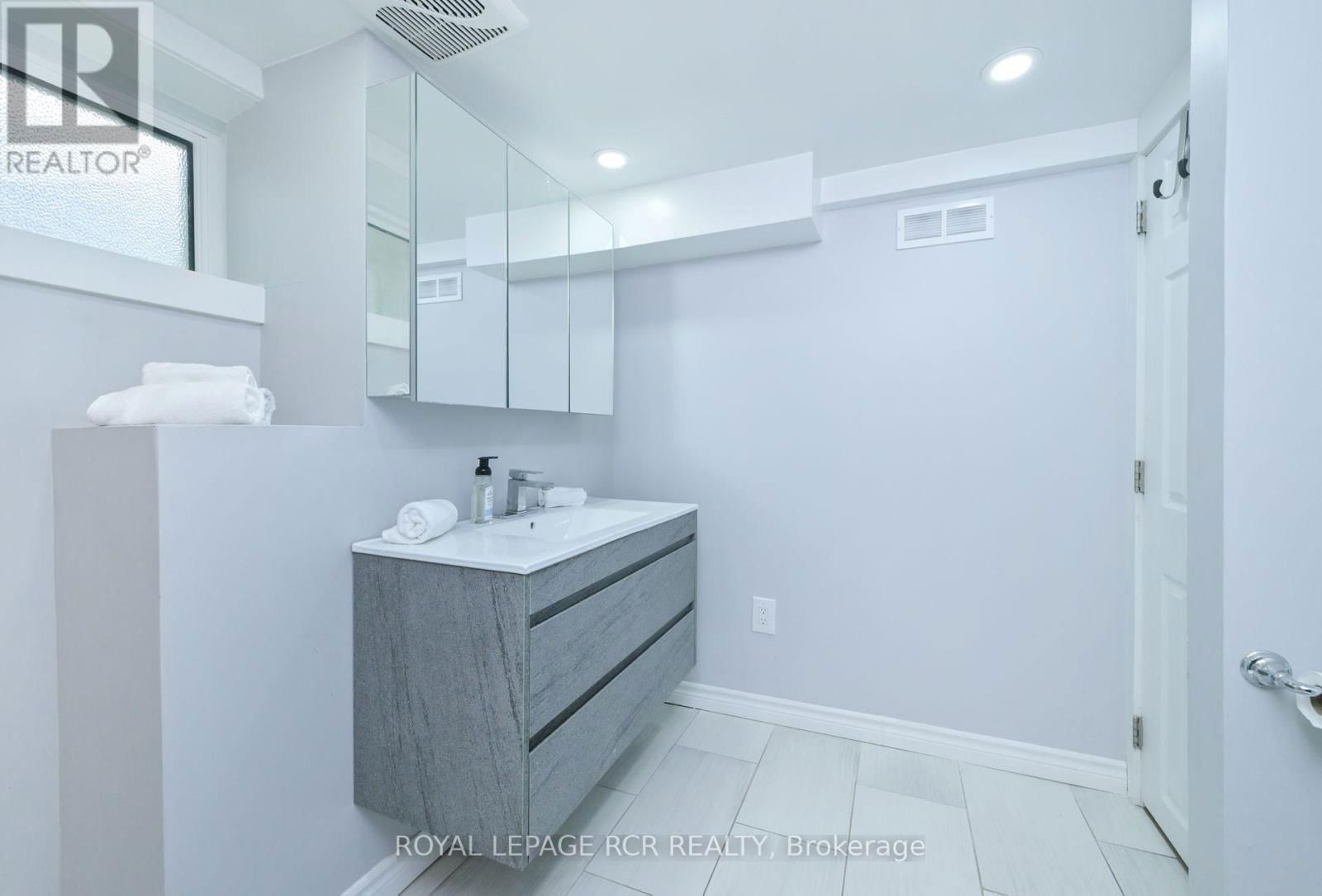 4 JOHN STREET Image 26