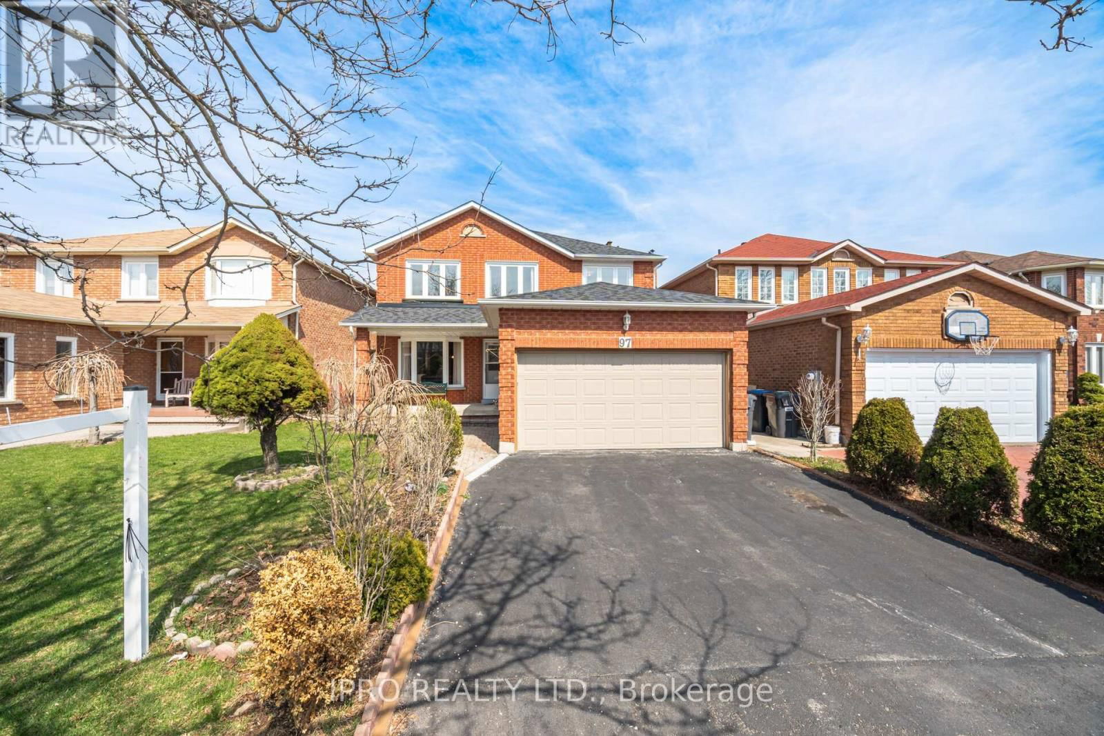 97 MAJOR WM. SHARPE DRIVE Image 1