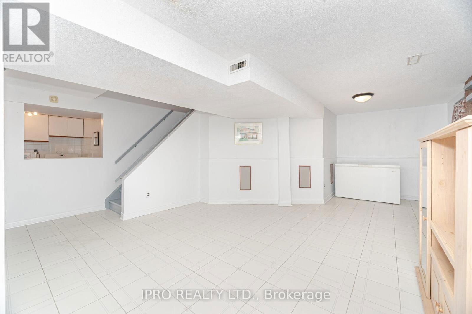 97 MAJOR WM. SHARPE DRIVE Image 26
