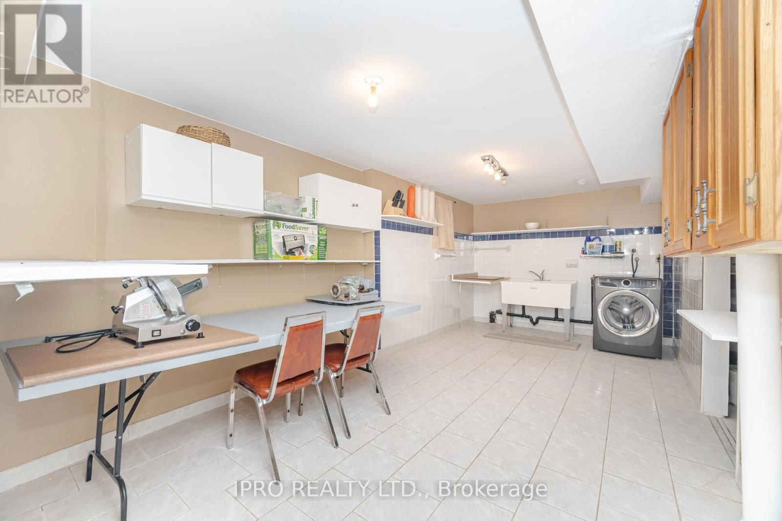 97 MAJOR WM. SHARPE DRIVE Image 33