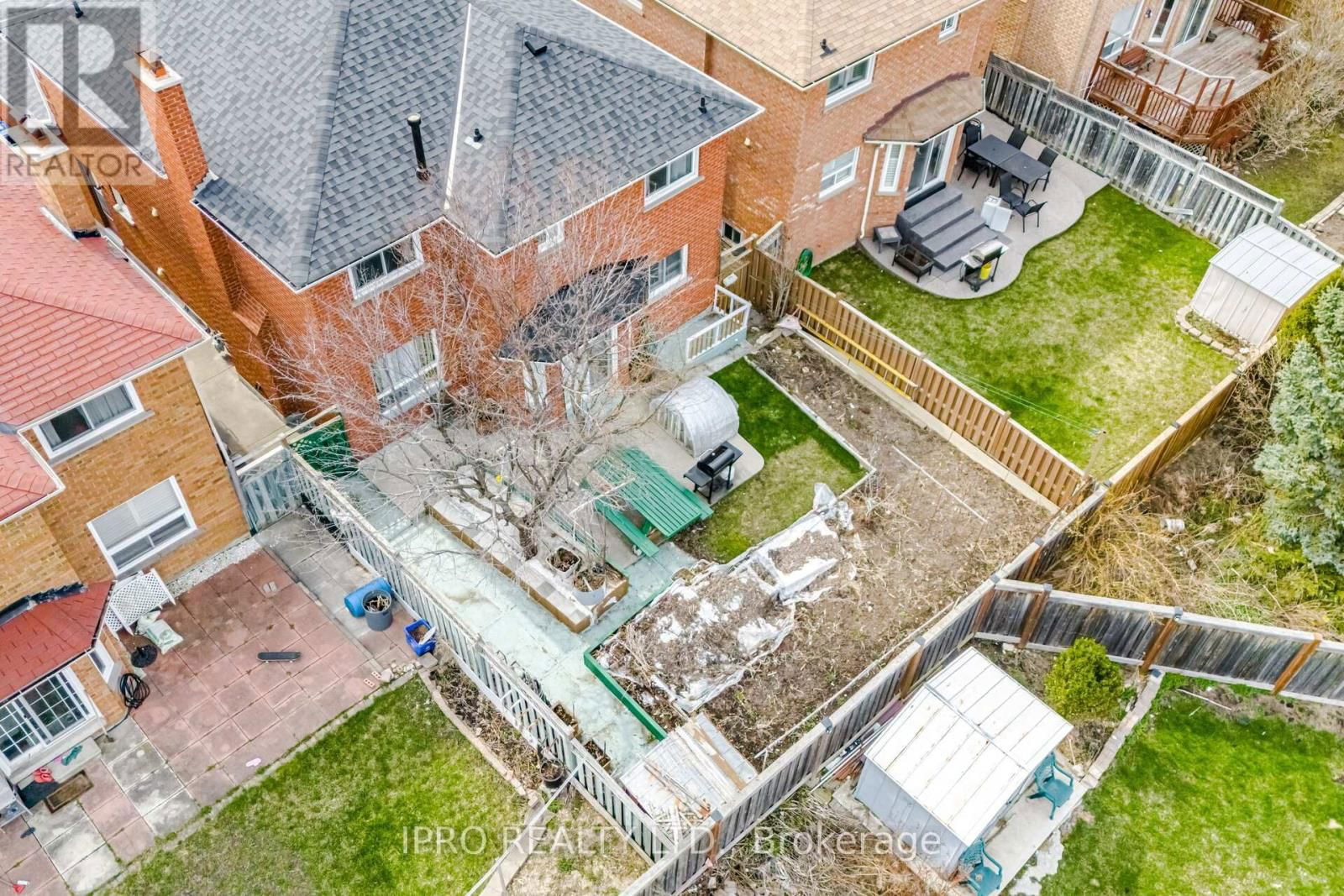97 MAJOR WM. SHARPE DRIVE Image 36
