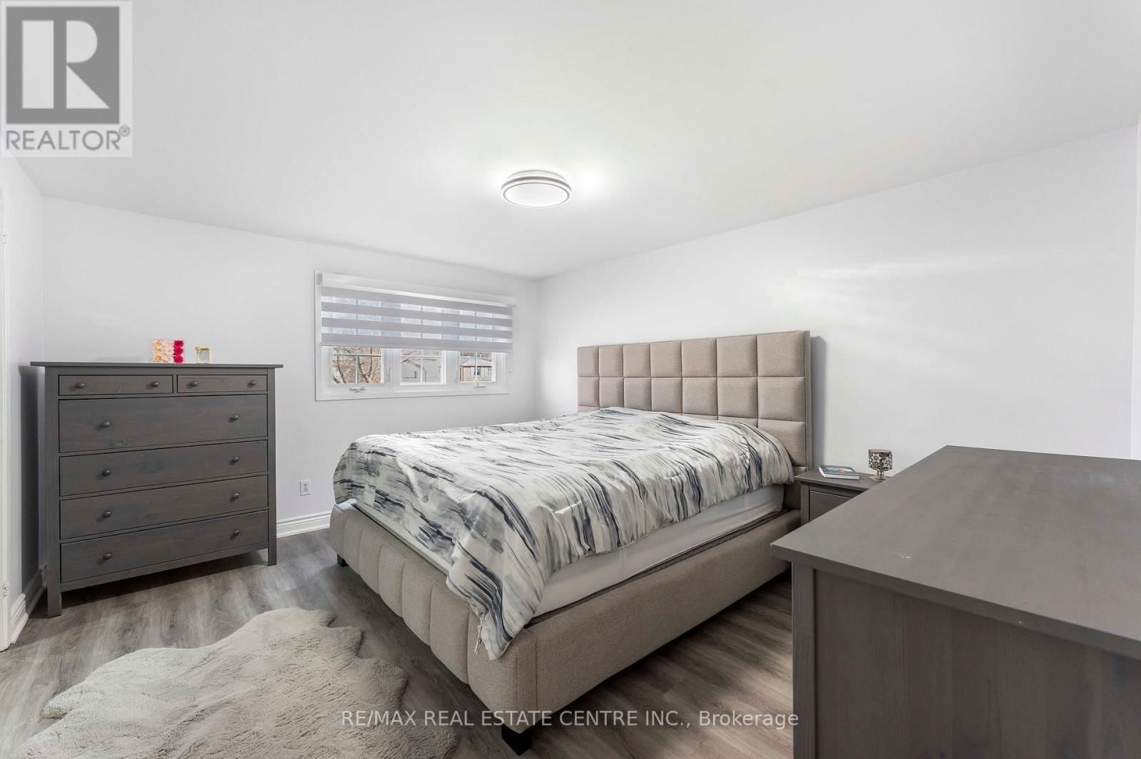 44 ABELARD AVENUE Image 21