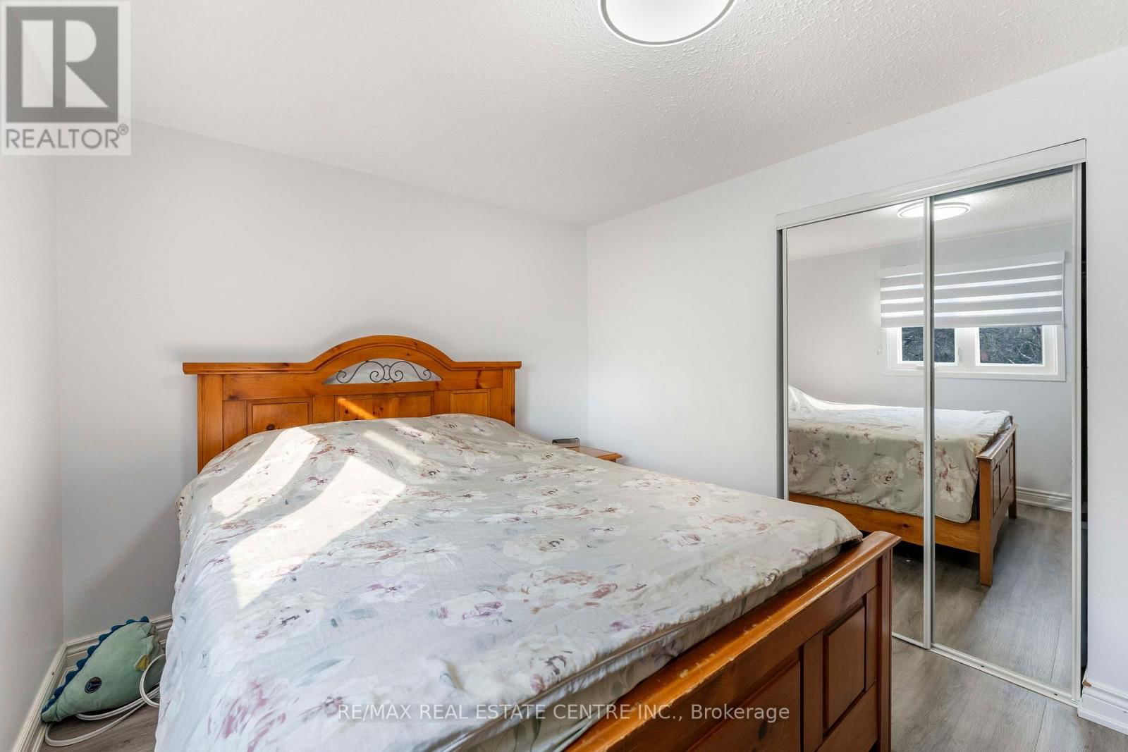 44 ABELARD AVENUE Image 25