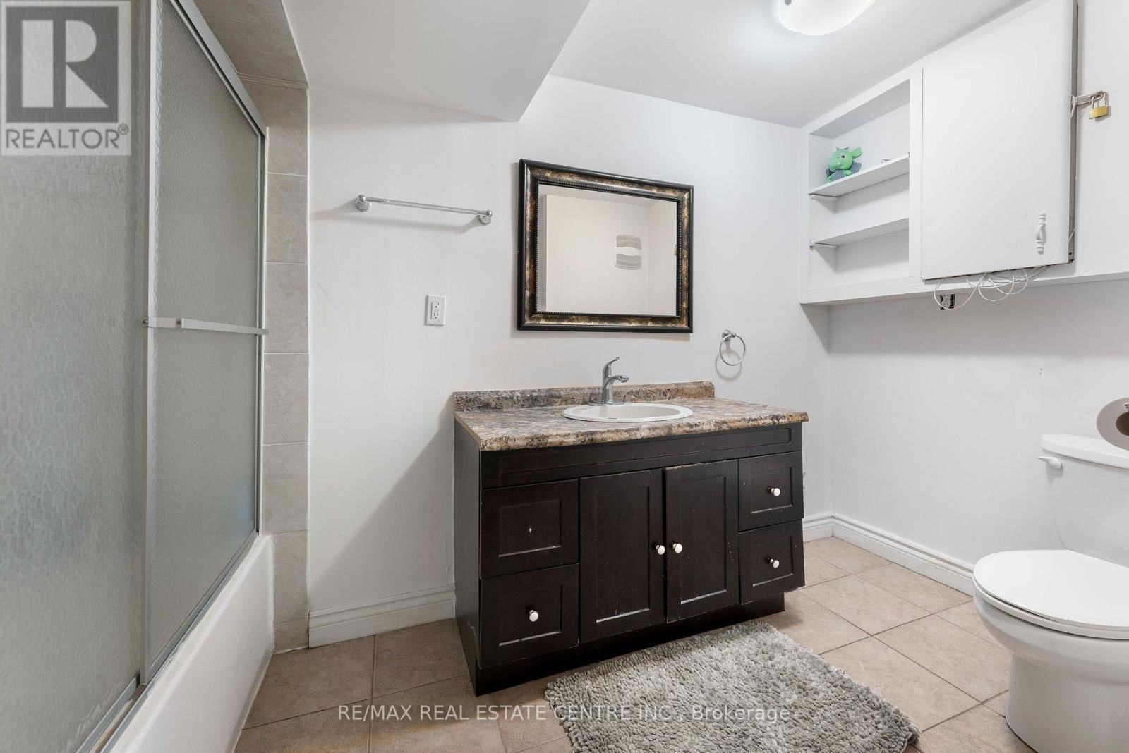 44 ABELARD AVENUE Image 28
