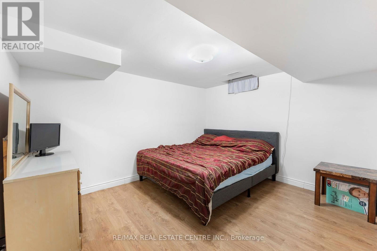 44 ABELARD AVENUE Image 31