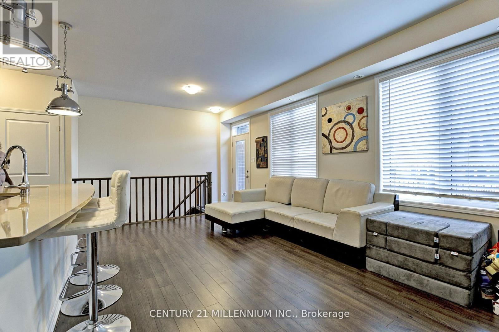 3044 PRESERVE DRIVE Image 2