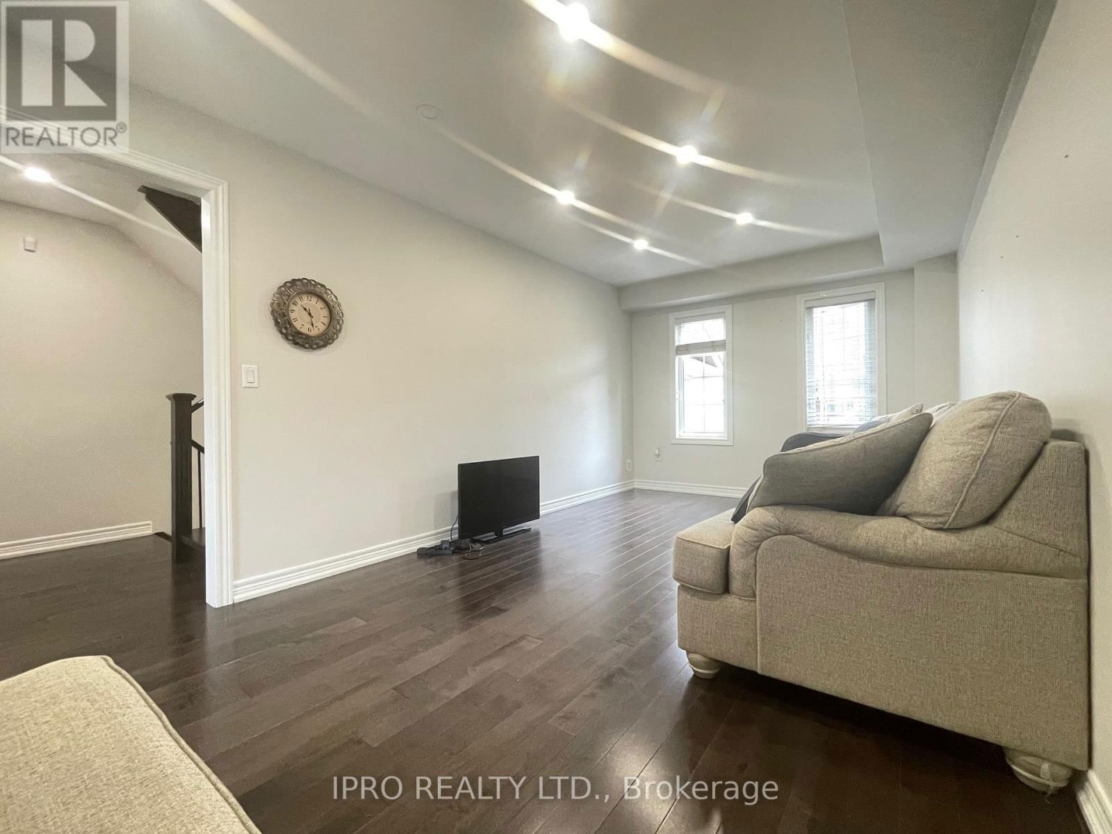 48 - 2187 FIDDLERS WAY Image 7