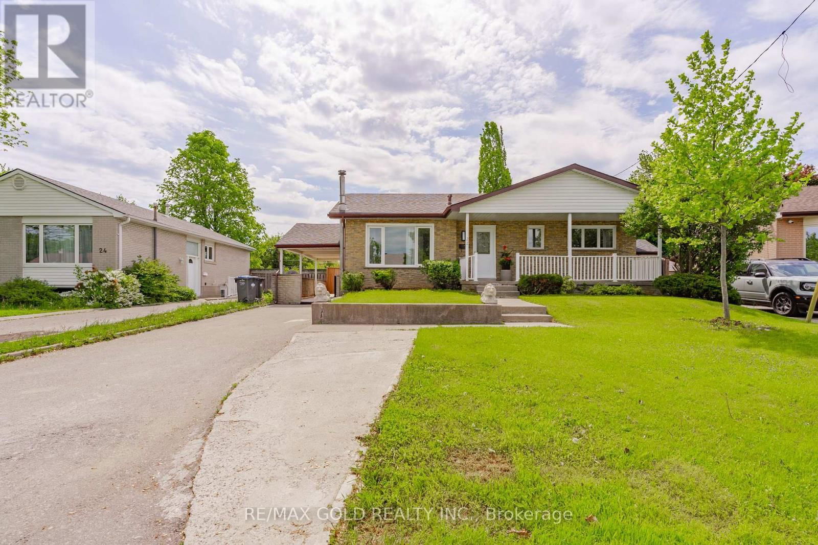 22 CARLYLE CRESCENT Image 1