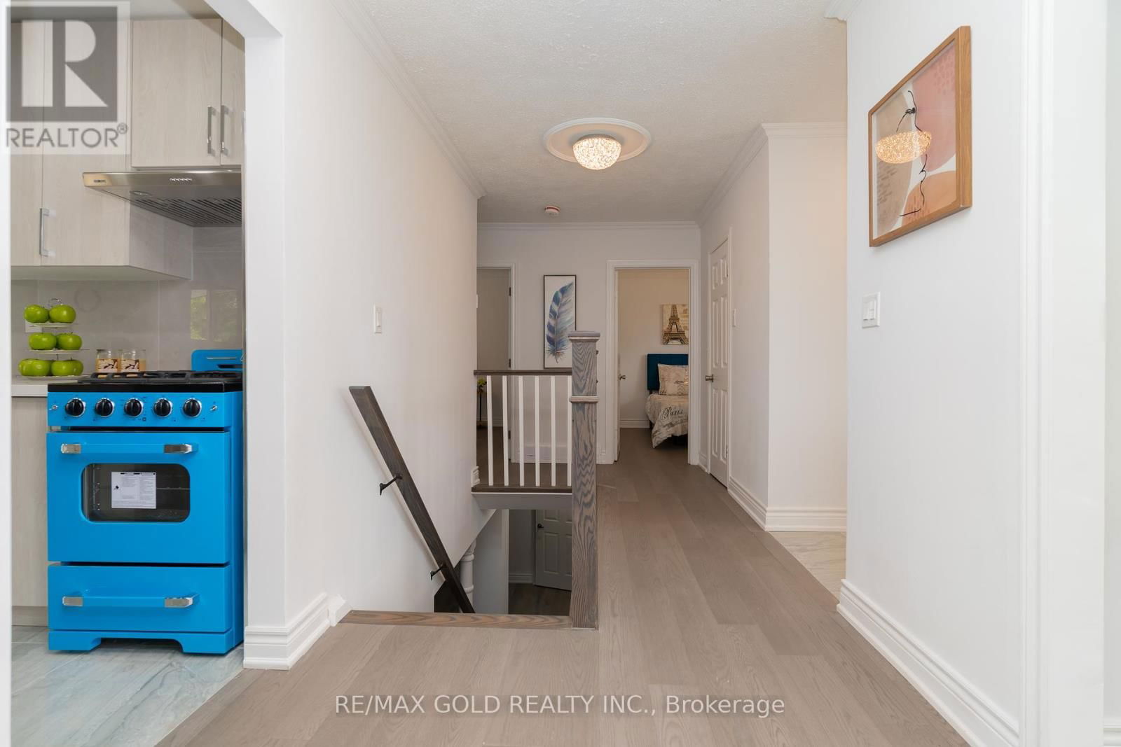 22 CARLYLE CRESCENT Image 14