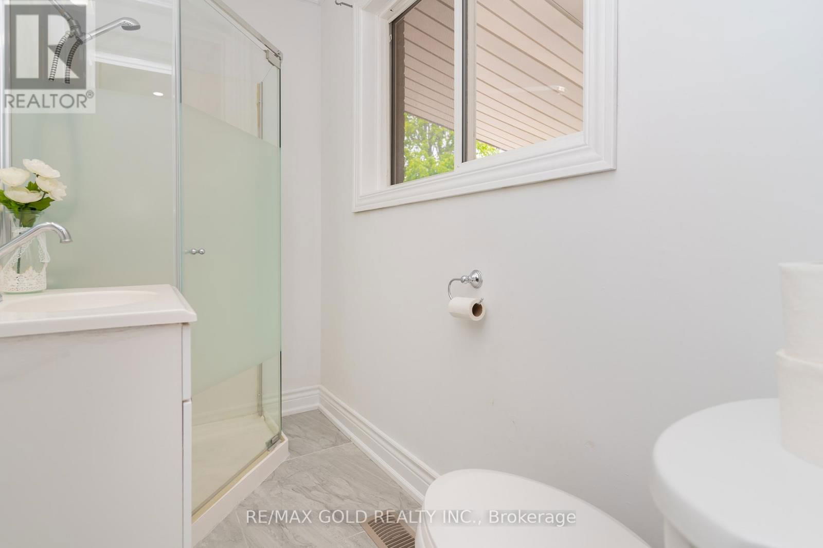 22 CARLYLE CRESCENT Image 21