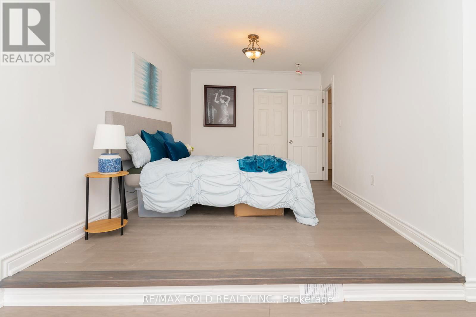 22 CARLYLE CRESCENT Image 26