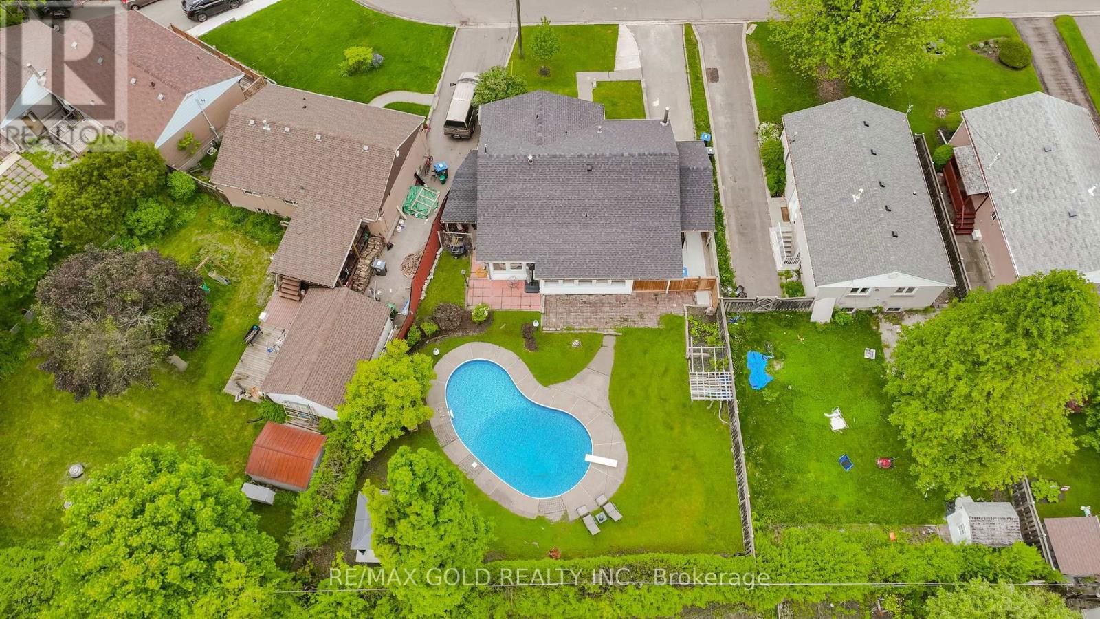 22 CARLYLE CRESCENT Image 46