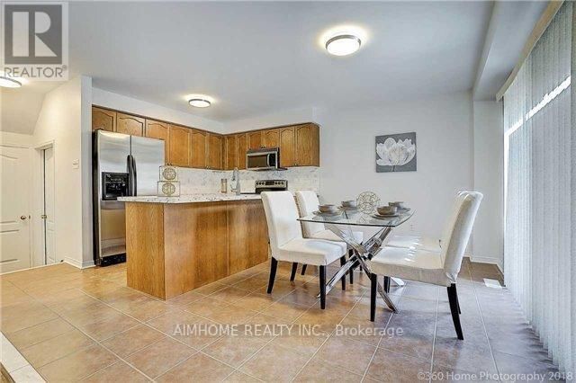 120 CROWN VICTORIA DRIVE Image 10