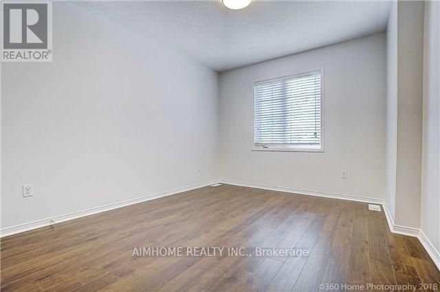 120 CROWN VICTORIA DRIVE Image 17