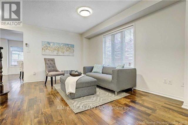 120 CROWN VICTORIA DRIVE Image 3