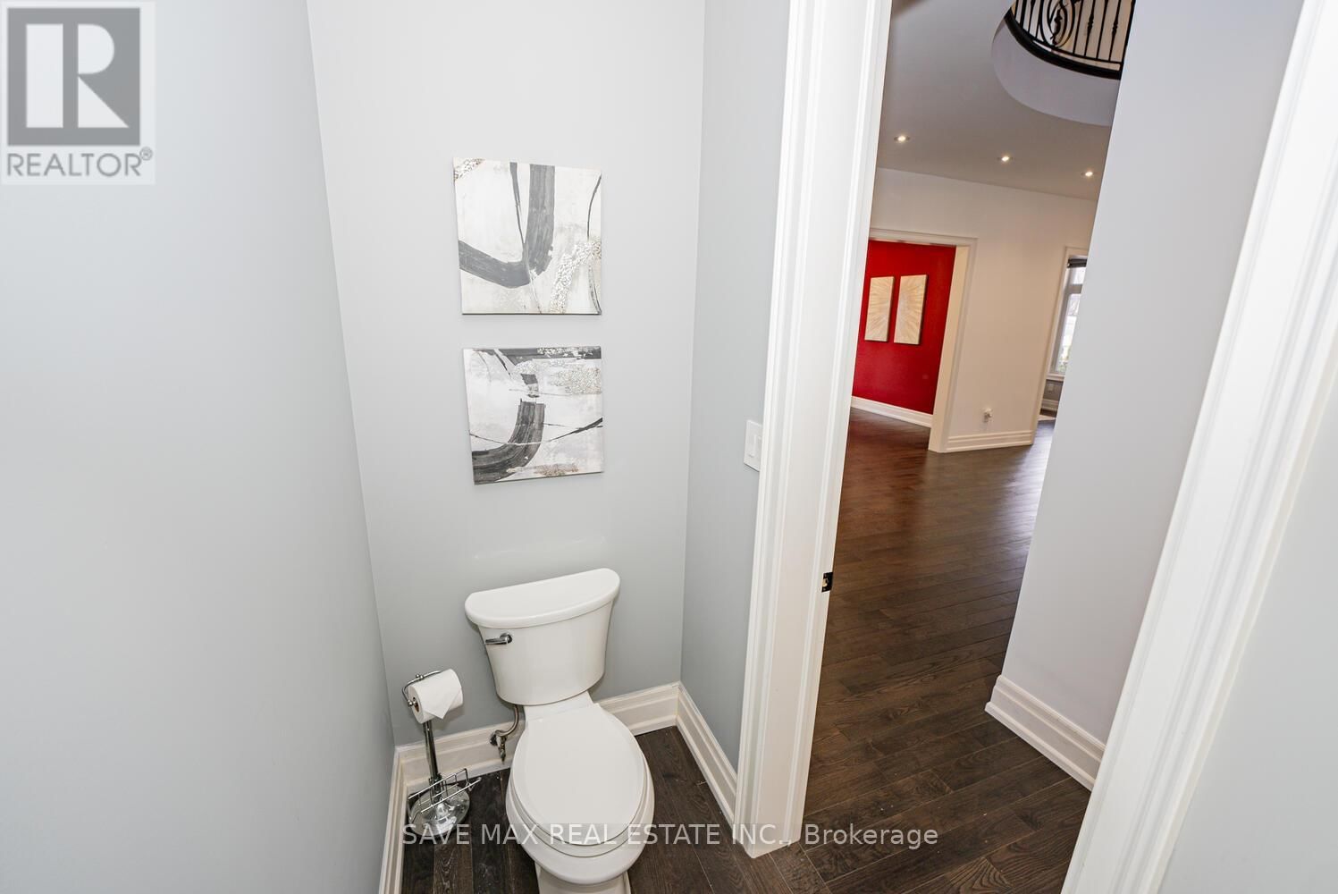 23 HILLCREST AVENUE Image 16