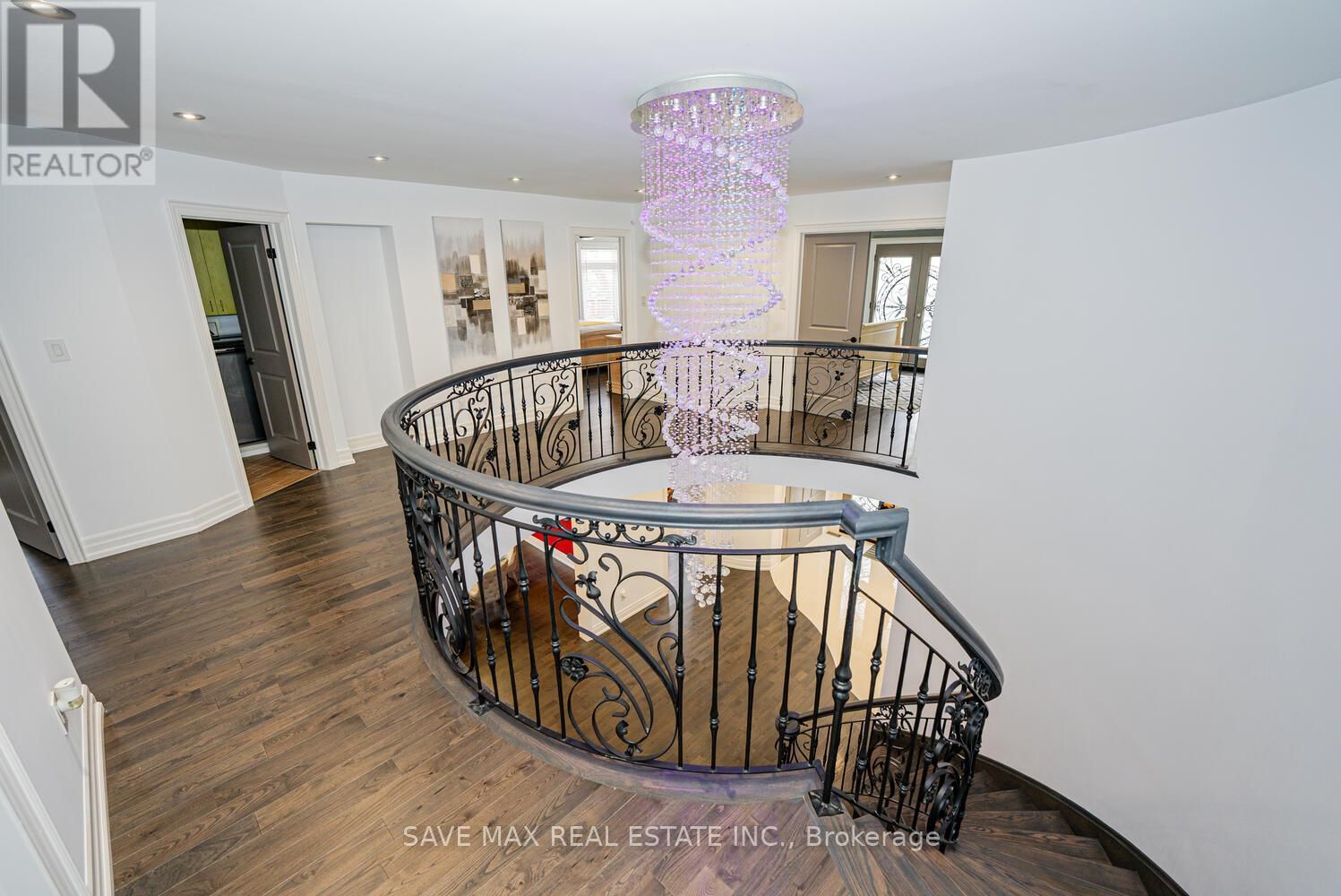 23 HILLCREST AVENUE Image 17
