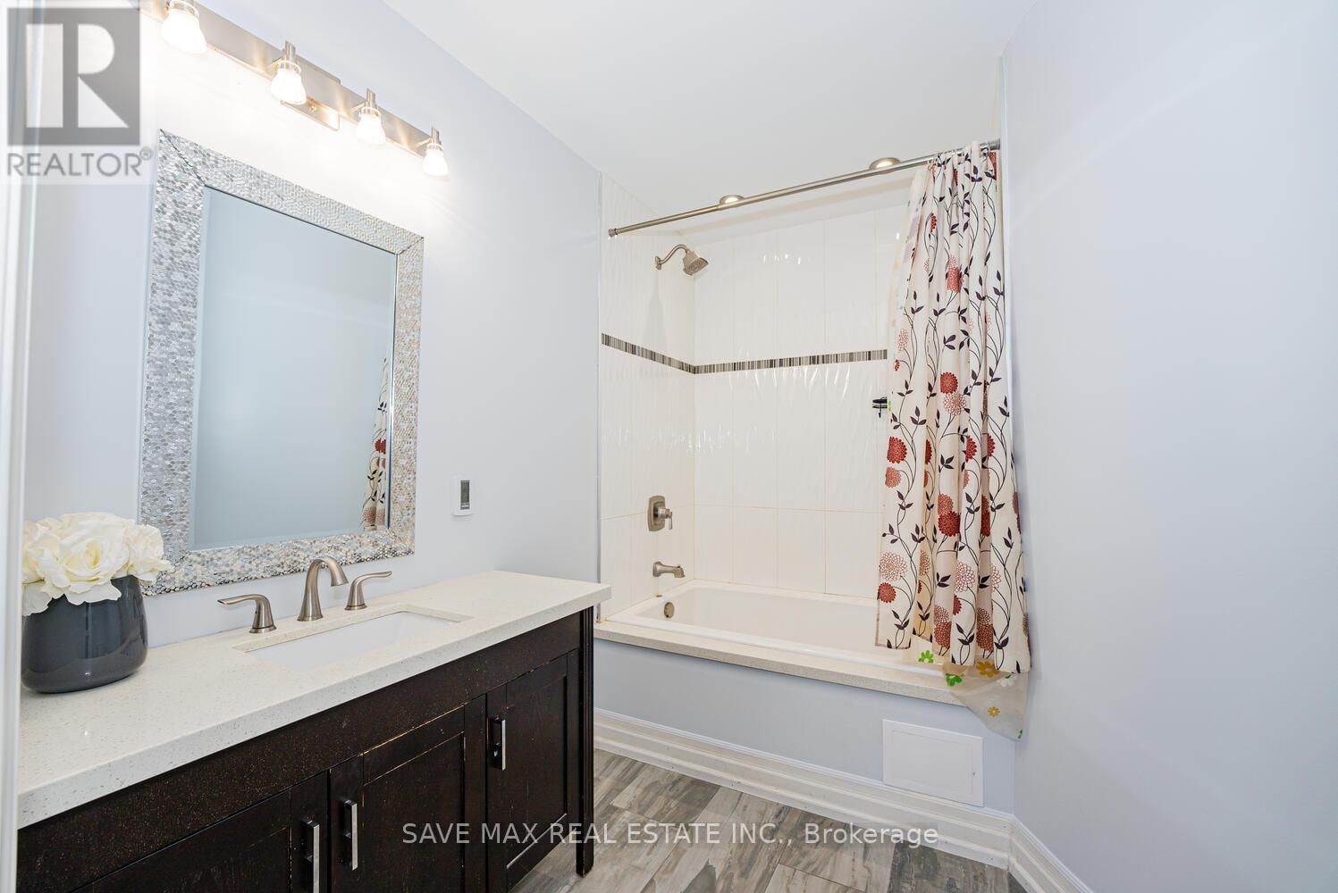 23 HILLCREST AVENUE Image 24