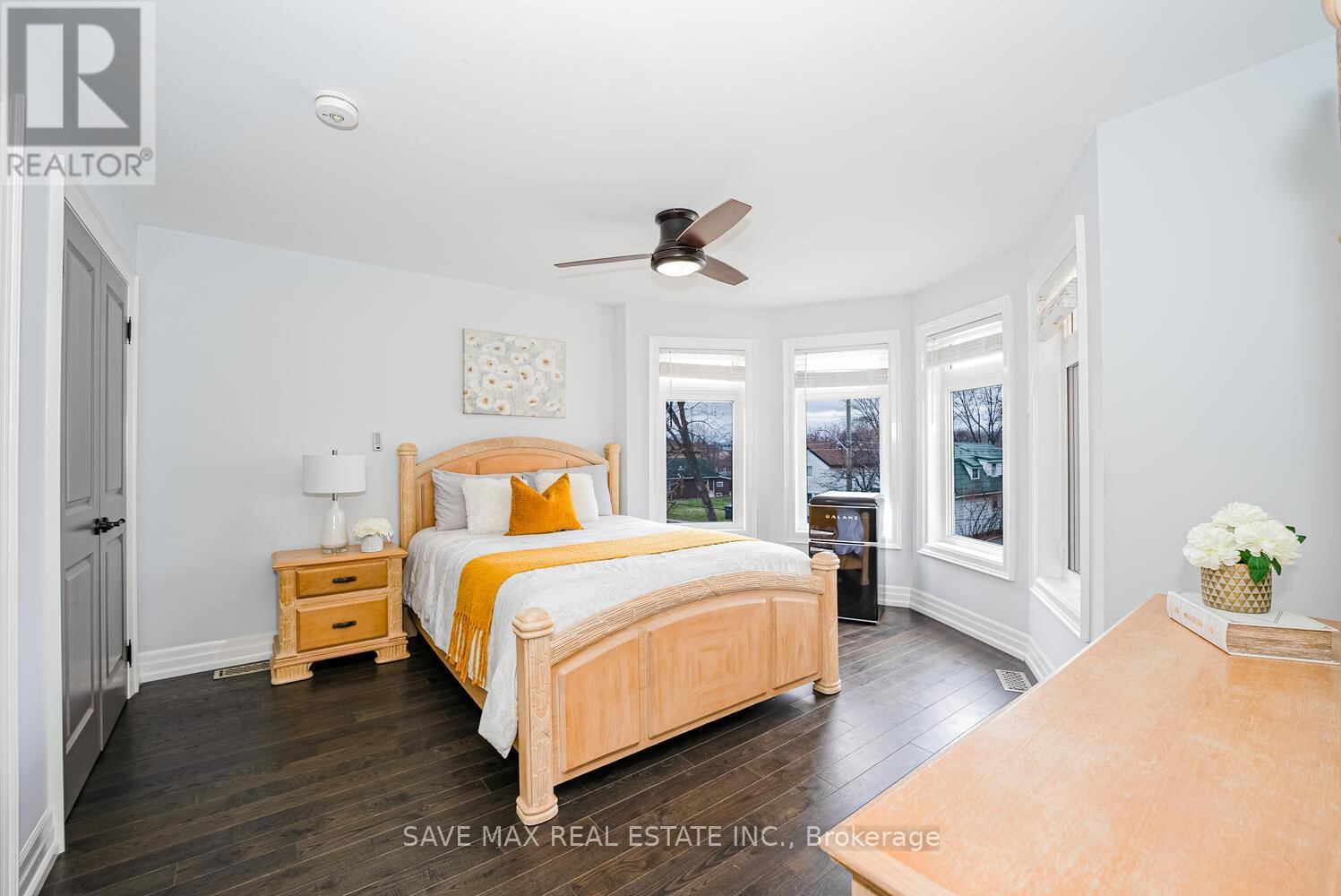 23 HILLCREST AVENUE Image 26