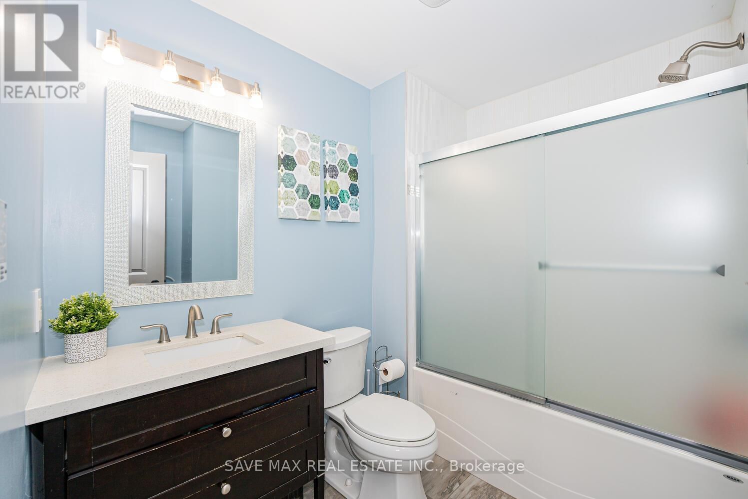 23 HILLCREST AVENUE Image 28