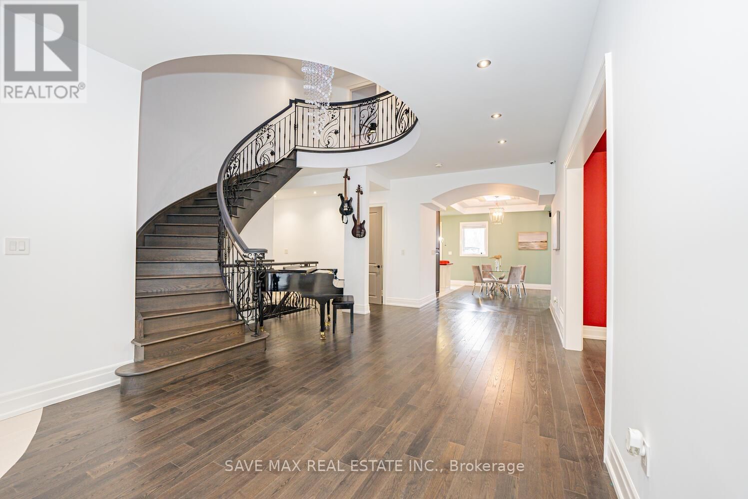 23 HILLCREST AVENUE Image 4