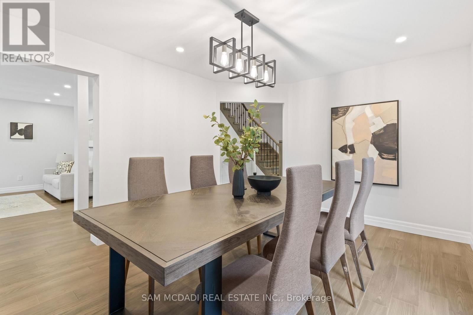 2535 ROBIN DRIVE Image 11